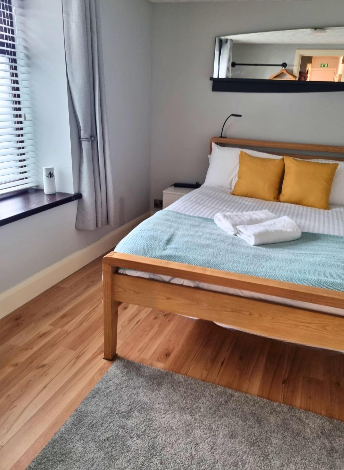 1 Golf Terrace - By The Sea Apartment